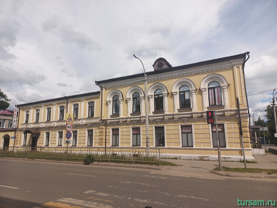 Главный дом городской усадьбы в Кимрах-1