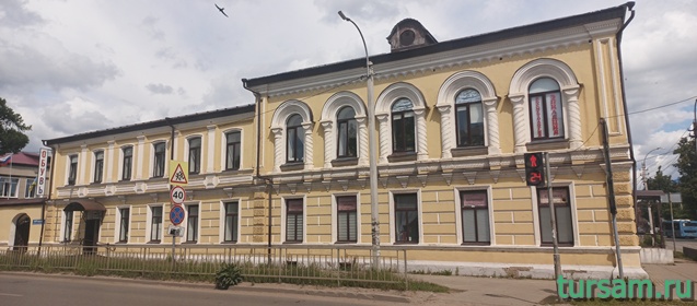 Главный дом городской усадьбы в Кимрах